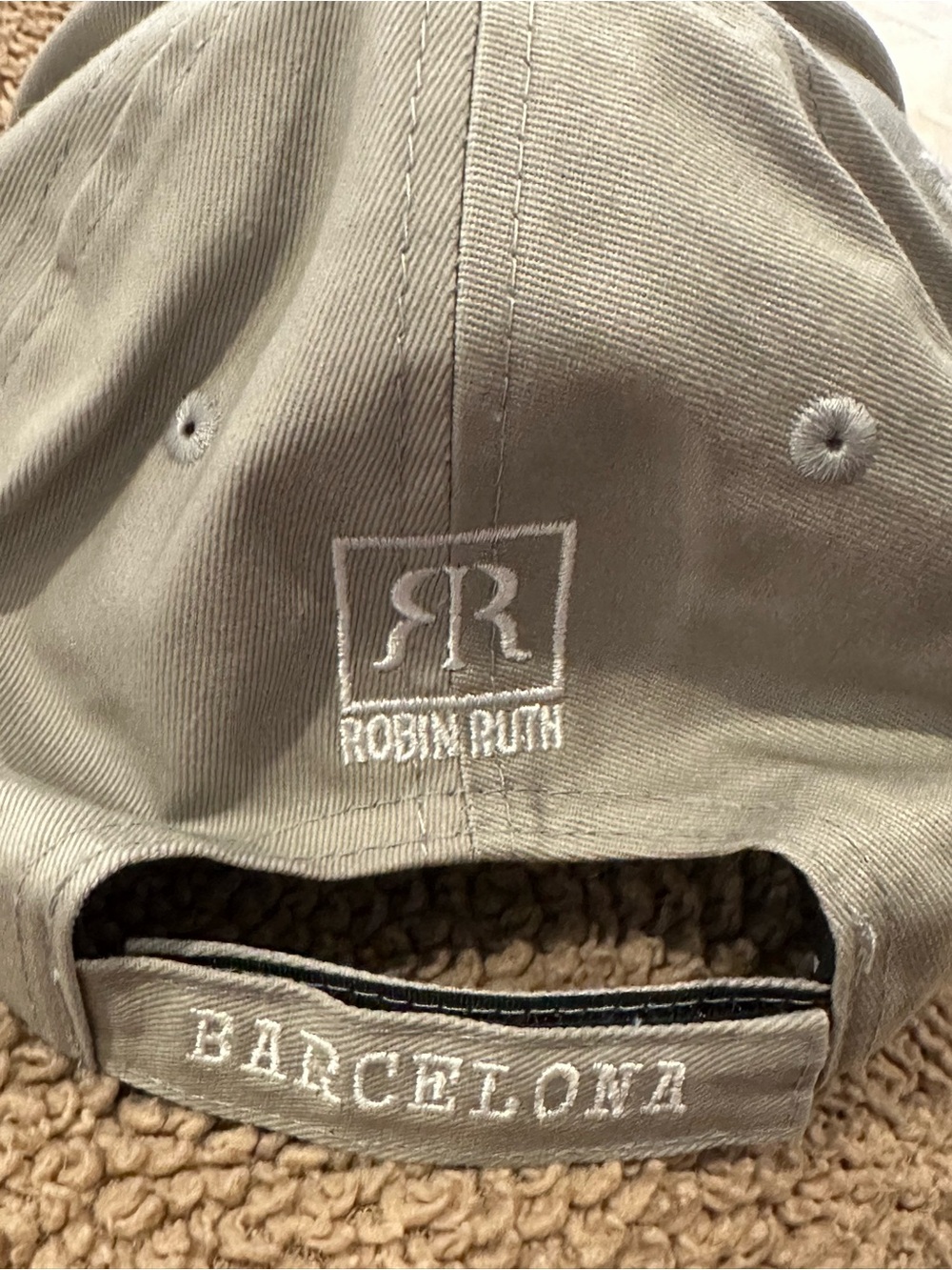 NWOT Barcelona Robin Ruth Cap - Picture 4 of 4